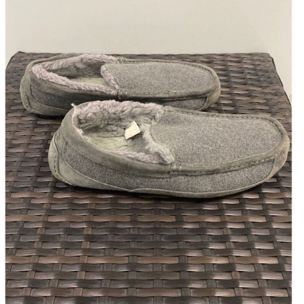 UGGs moccasin Men’s size 12